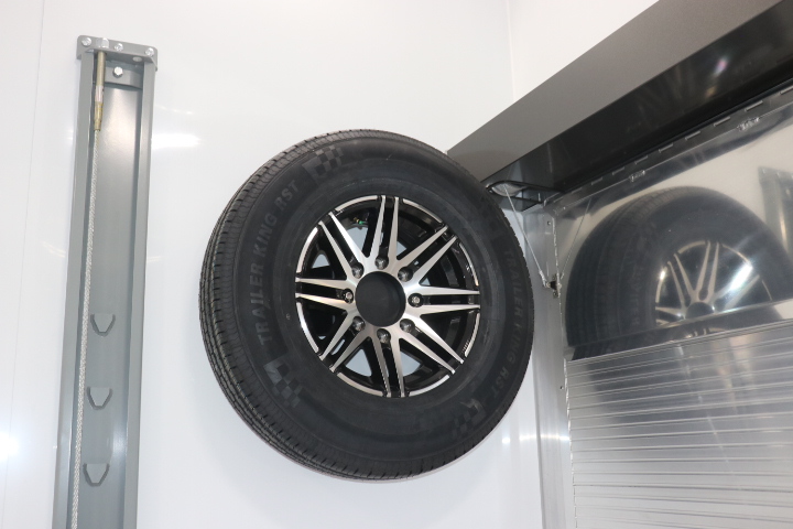inTech Lite Series Motorsport Trailer
