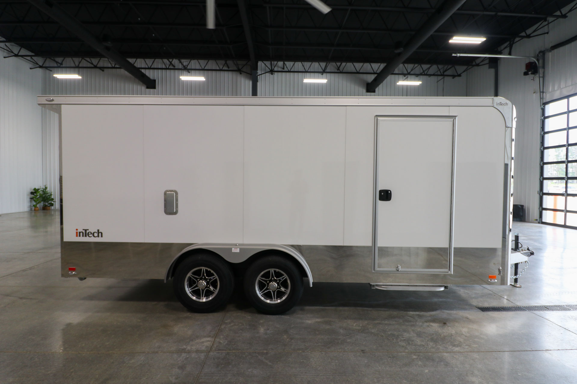 inTech Tag Trailer