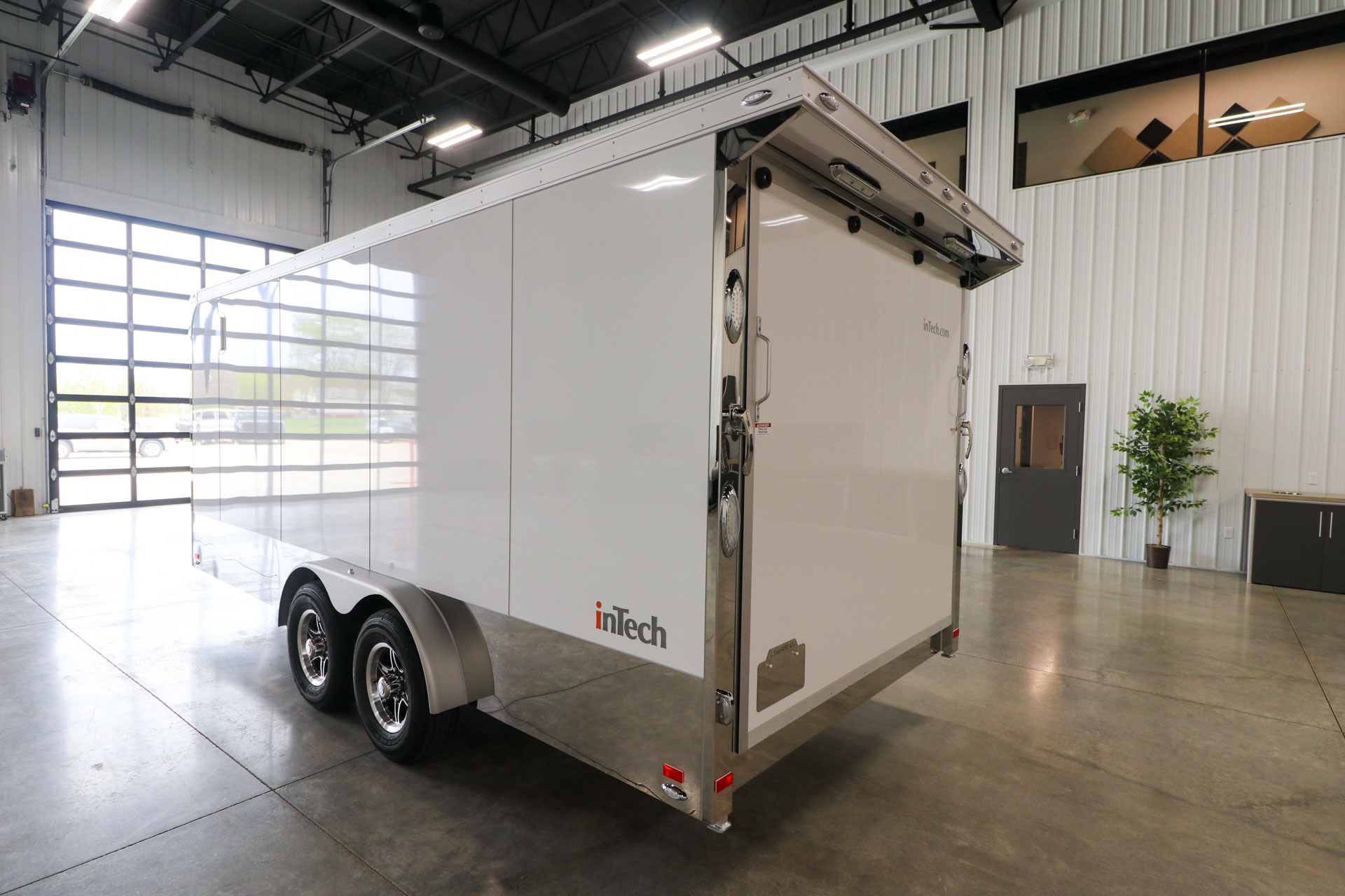 inTech Tag Trailer