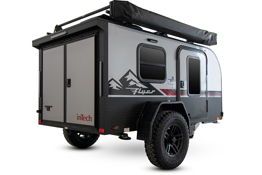 Flyer trailer exterior