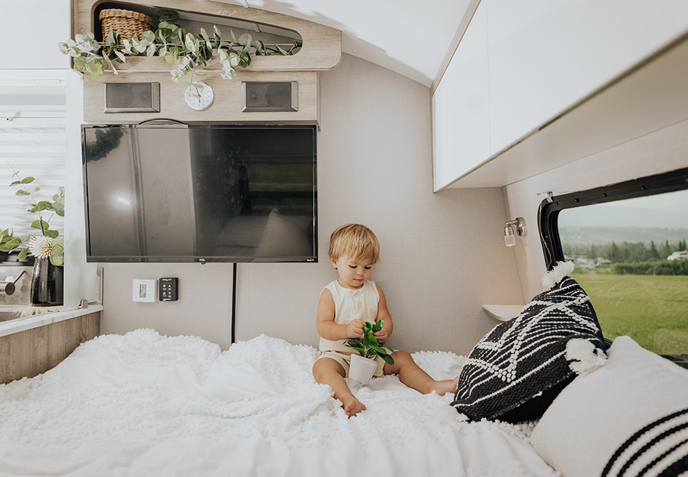 lightweight spacious design travel trailer